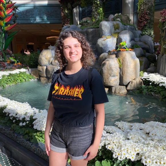 Meet your Posher, Kristina - Picture 1 of 2